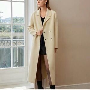 Vintage Pendleton Cream 100% Virgin Heavy
Wool Trench Overcoat - Size 16